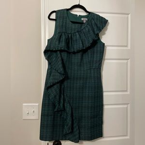 Size 12. Dress with ruffles